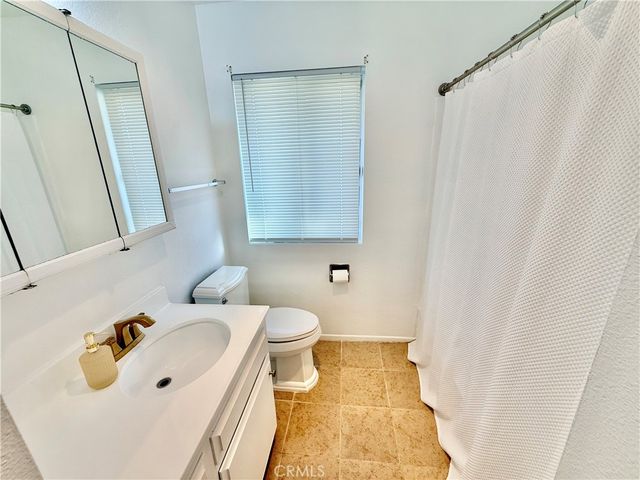 542 N Girard, Hemet, CA 92544