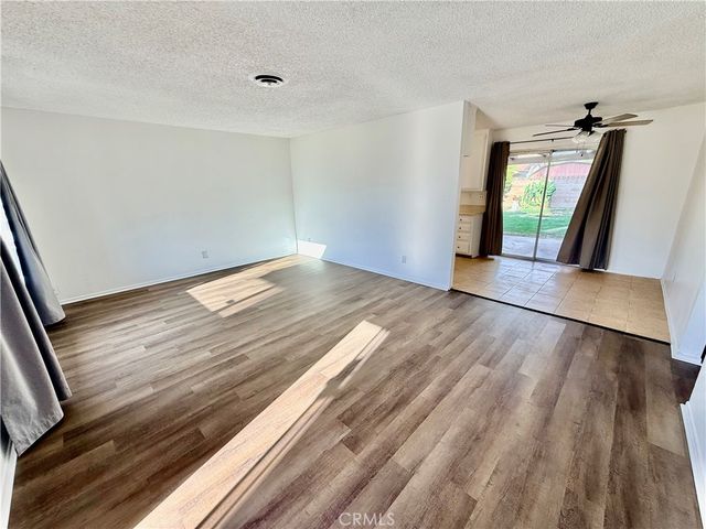 542 N Girard, Hemet, CA 92544