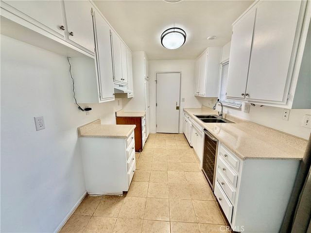 542 N Girard, Hemet, CA 92544