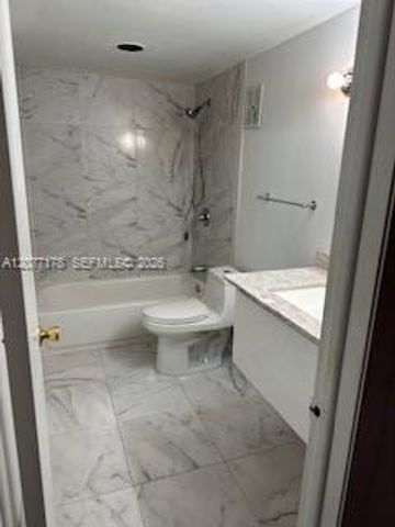 798 Crandon Boulevard 34-C, Key Biscayne, FL 33149