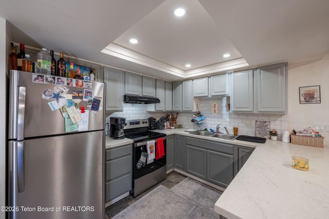 535 S WILLOW Street, Jackson, WY 83001