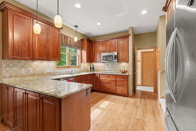 17207 Trenton Lane, Eden Prairie, MN 55347