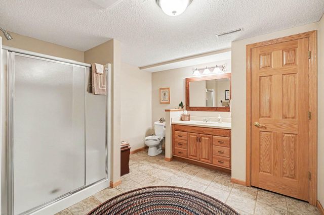 17207 Trenton Lane, Eden Prairie, MN 55347