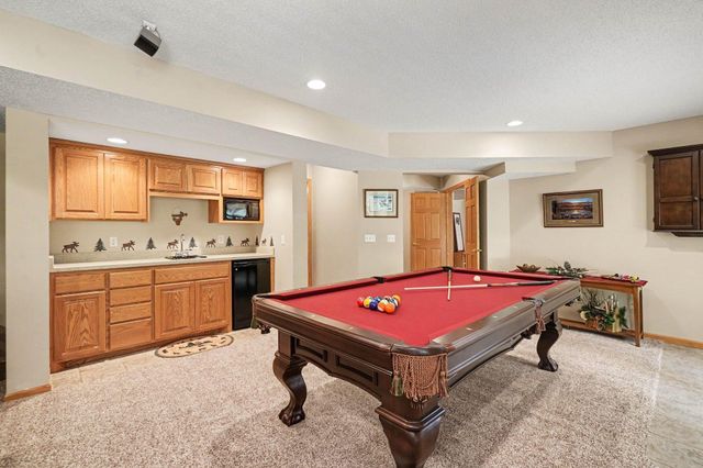 17207 Trenton Lane, Eden Prairie, MN 55347