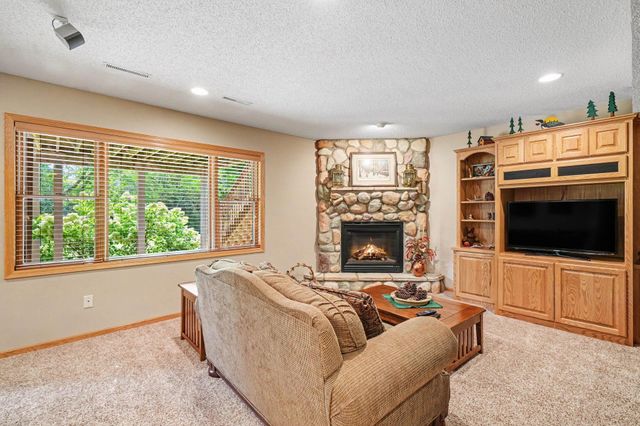 17207 Trenton Lane, Eden Prairie, MN 55347