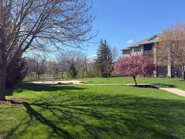 4377 Berkeley Lane, Iowa City, IA 52245