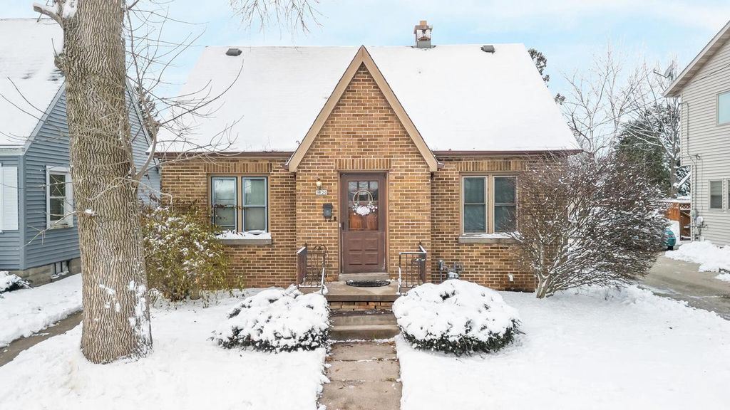 1920 N 21st STREET, Sheboygan, WI 53081