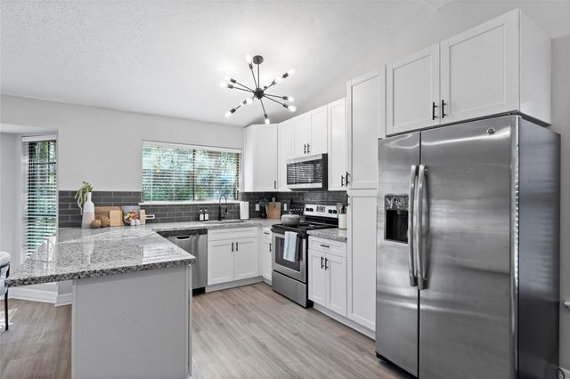 17 S Greenbud Court, The Woodlands, TX 77380