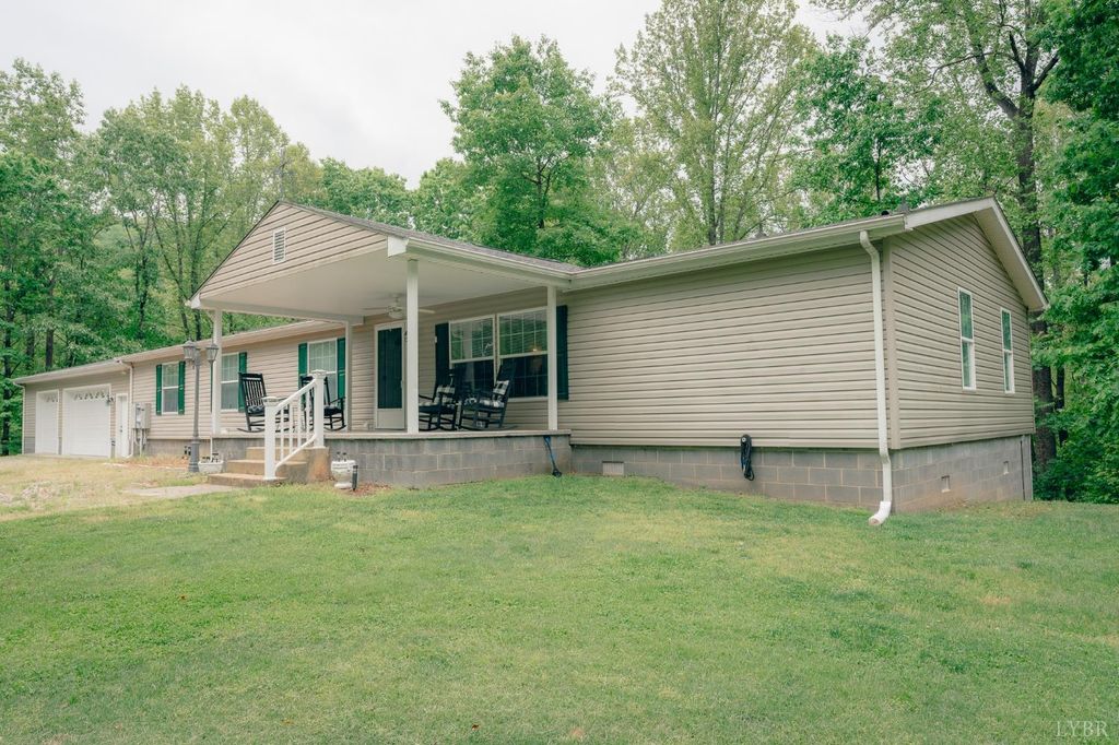 1070 Archway Road, Blue Ridge, VA 24064