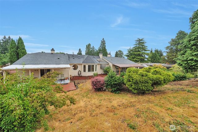 3811 S 239th Street, Kent, WA 98032