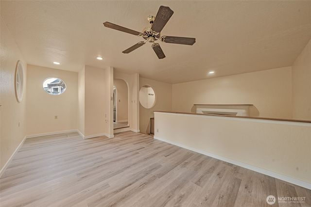 3811 S 239th Street, Kent, WA 98032