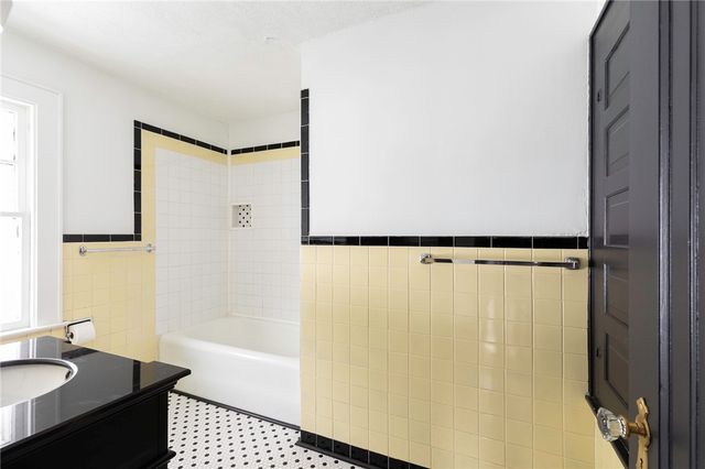 3633 Midland Avenue, Syracuse, NY 13205