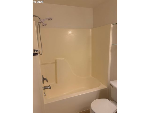 6087 GEYSER PEAK Pl, Eugene, OR 97402