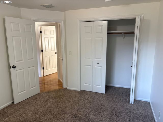 6087 GEYSER PEAK Pl, Eugene, OR 97402
