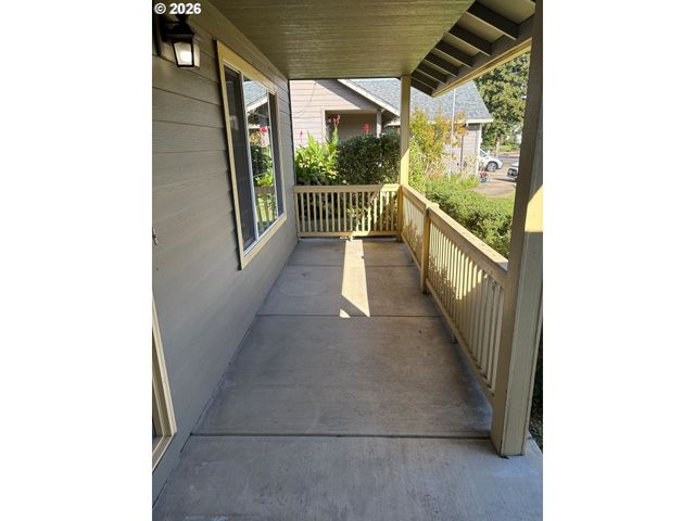 6087 GEYSER PEAK Pl, Eugene, OR 97402