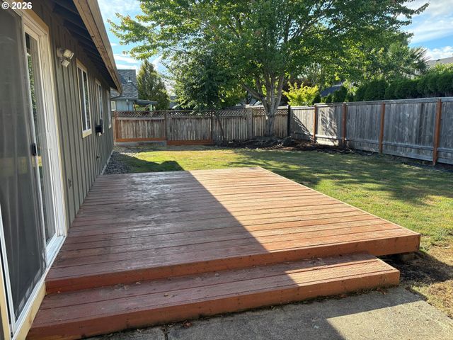 6087 GEYSER PEAK Pl, Eugene, OR 97402