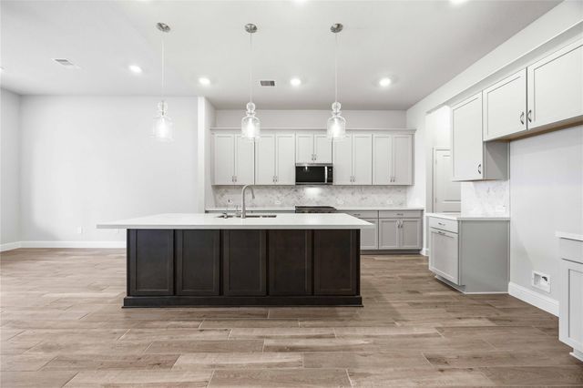 7610 Cattail Shallows Lane, Katy, TX 77493