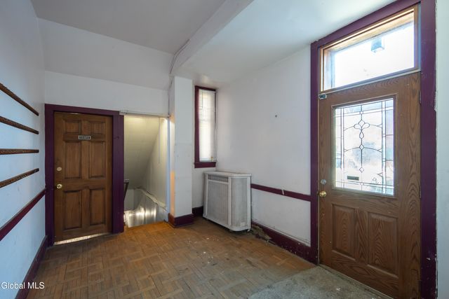 184 Central Avenue, Albany, NY 12206