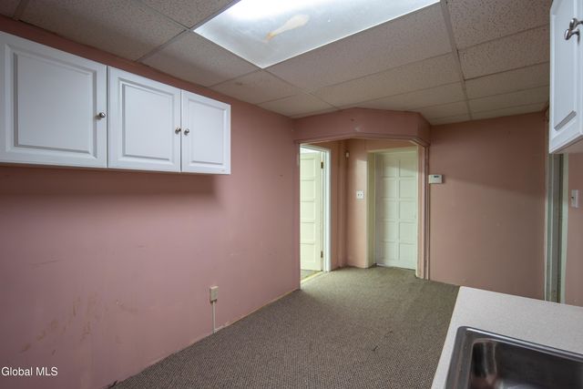 184 Central Avenue, Albany, NY 12206