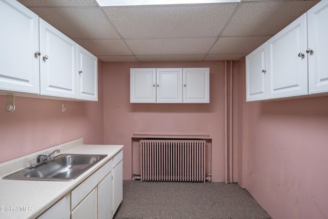 184 Central Avenue, Albany, NY 12206