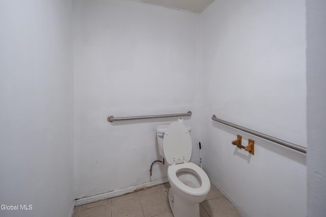 184 Central Avenue, Albany, NY 12206