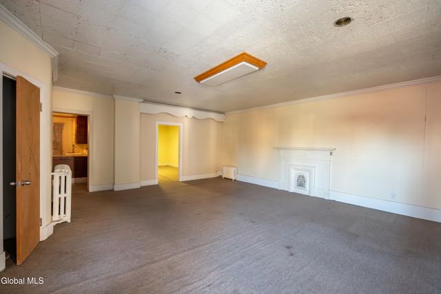 184 Central Avenue, Albany, NY 12206