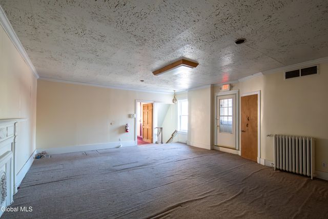 184 Central Avenue, Albany, NY 12206