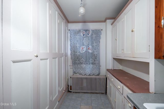 184 Central Avenue, Albany, NY 12206