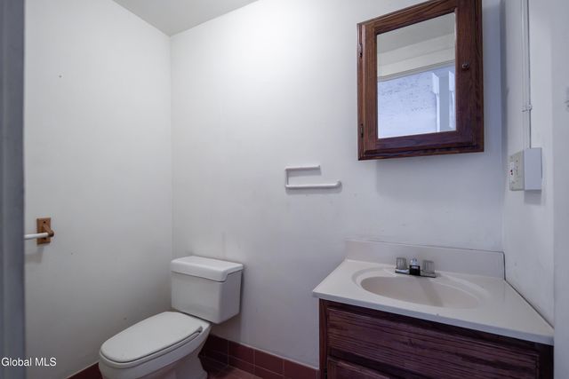 184 Central Avenue, Albany, NY 12206
