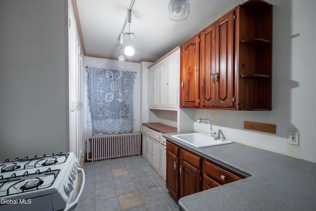 184 Central Avenue, Albany, NY 12206