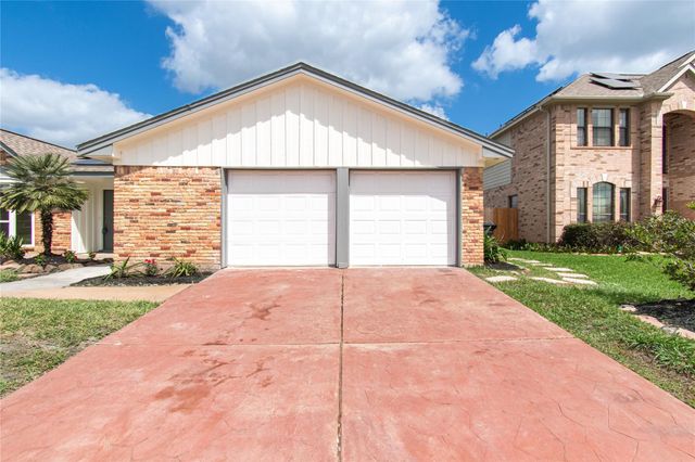 3906 Knotty Oaks Trail, Houston, TX 77045