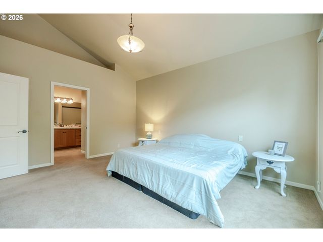 3128 LAKE CREST Dr, Eugene, OR 97408