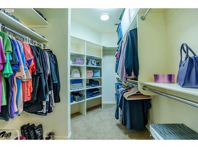 3128 LAKE CREST Dr, Eugene, OR 97408