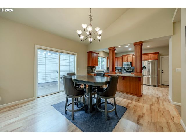 3128 LAKE CREST Dr, Eugene, OR 97408
