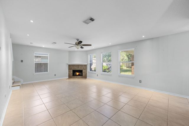 7909 Silver Oak Drive, Texas City, TX 77591