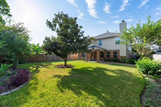 7909 Silver Oak Drive, Texas City, TX 77591