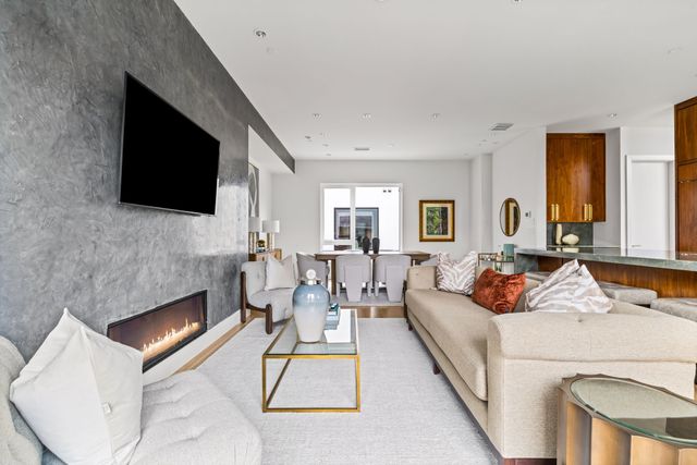 3909 Hawthorne Avenue 101, Dallas, TX 75219