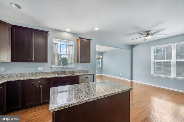 7 COULTER LN, Stafford, VA 22554