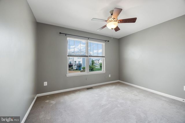 7 COULTER LN, Stafford, VA 22554