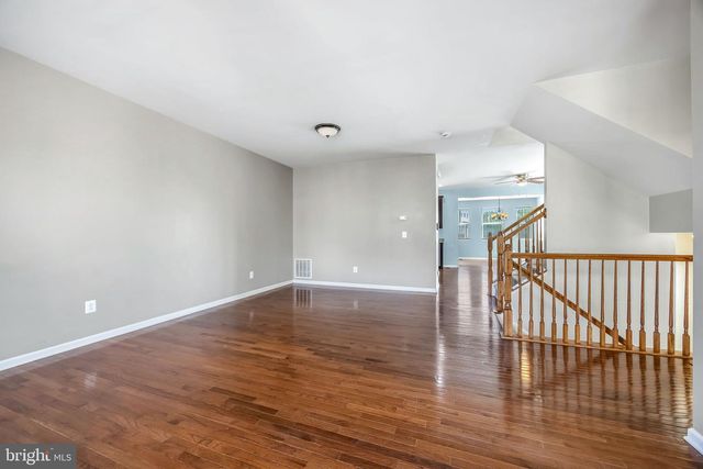7 COULTER LN, Stafford, VA 22554