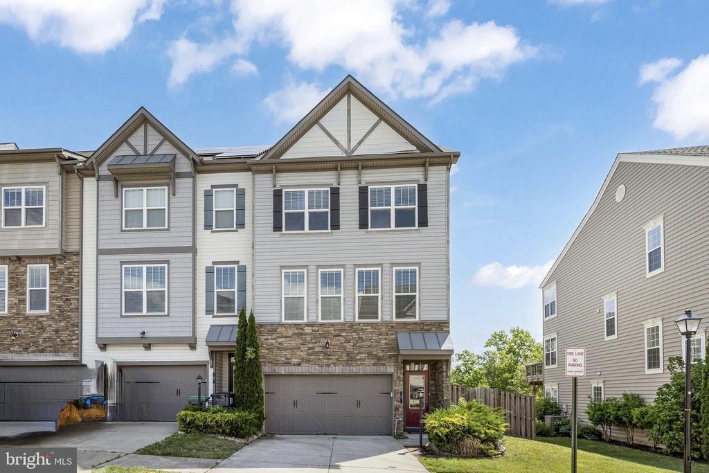 7 COULTER LN, Stafford, VA 22554