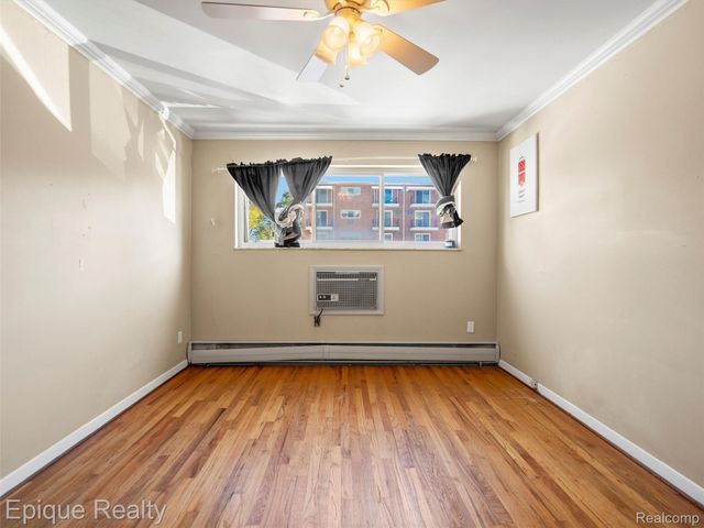 2915 W 13 Mile Road 101, Royal Oak, MI 48073