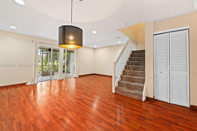 20807 NW 3rd Ct 2807, Pembroke Pines, FL 33029