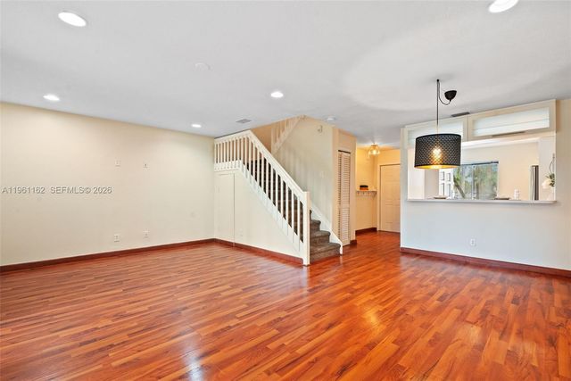 20807 NW 3rd Ct 2807, Pembroke Pines, FL 33029