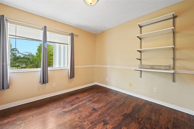 20807 NW 3rd Ct 2807, Pembroke Pines, FL 33029