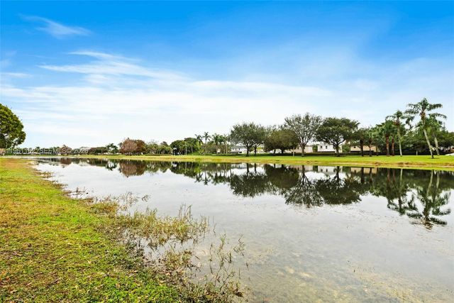 20807 NW 3rd Ct 2807, Pembroke Pines, FL 33029