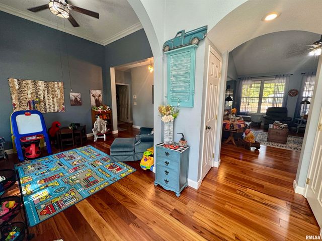 17794 E FAIRFIELD Road, Mt Vernon, IL 62864