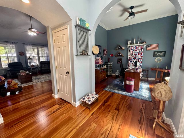 17794 E FAIRFIELD Road, Mt Vernon, IL 62864