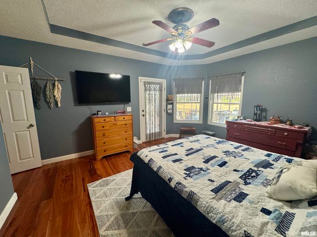 17794 E FAIRFIELD Road, Mt Vernon, IL 62864