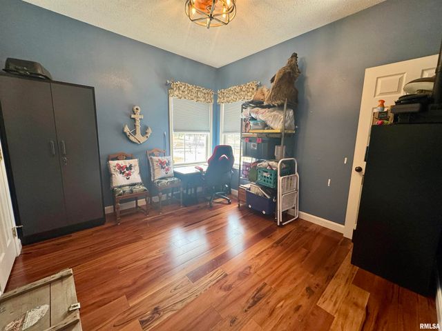 17794 E FAIRFIELD Road, Mt Vernon, IL 62864